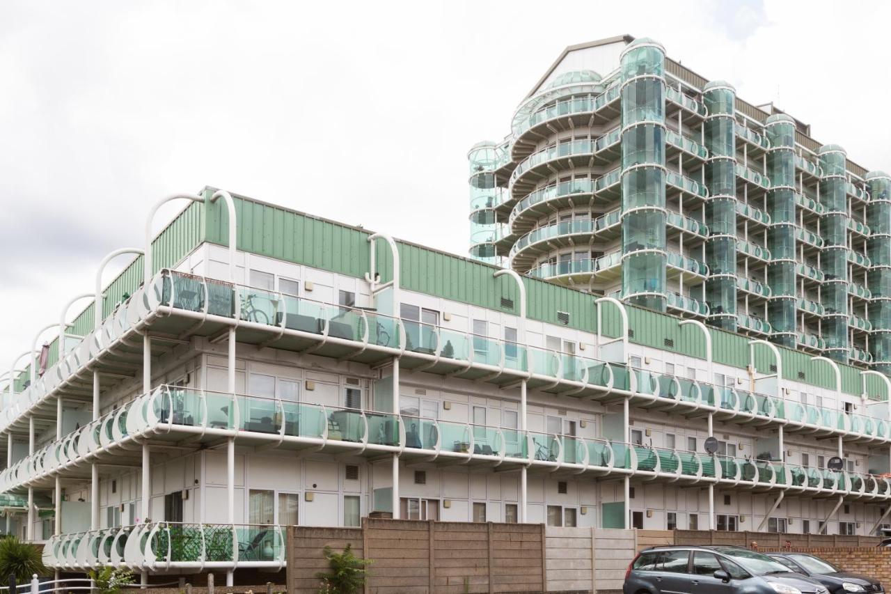 Skyvillion - Cozy Apartments In Enfield Town With Free Parking & Wifi المظهر الخارجي الصورة
