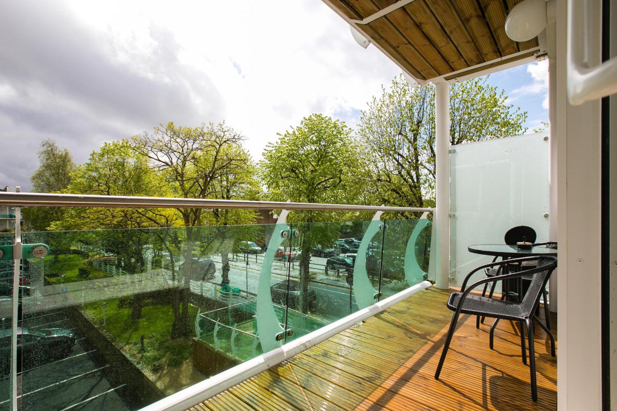 Skyvillion - Cozy Apartments In Enfield Town With Free Parking & Wifi المظهر الخارجي الصورة