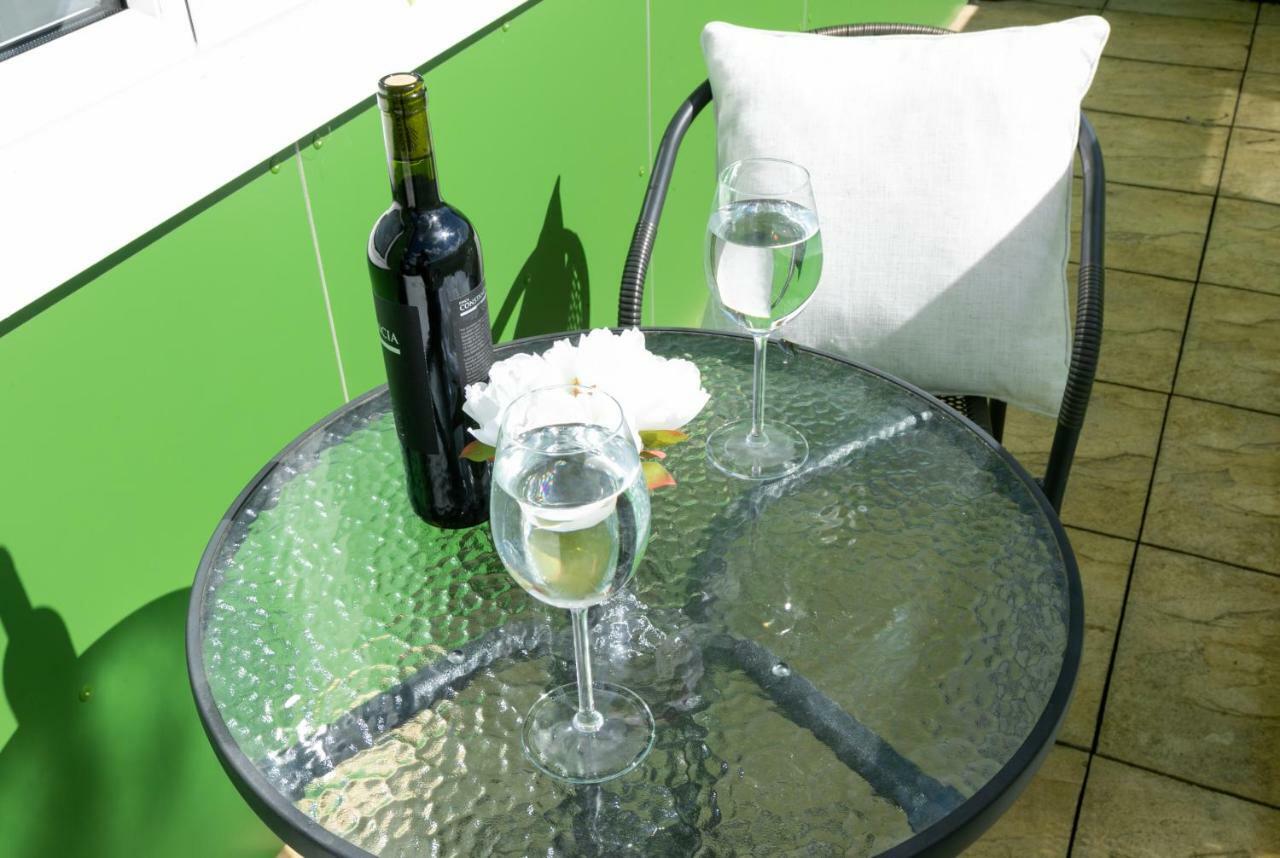 Skyvillion - Cozy Apartments In Enfield Town With Free Parking & Wifi المظهر الخارجي الصورة