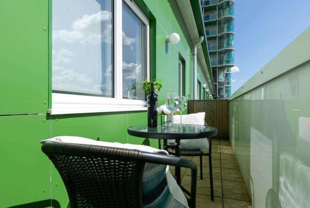 Skyvillion - Cozy Apartments In Enfield Town With Free Parking & Wifi المظهر الخارجي الصورة